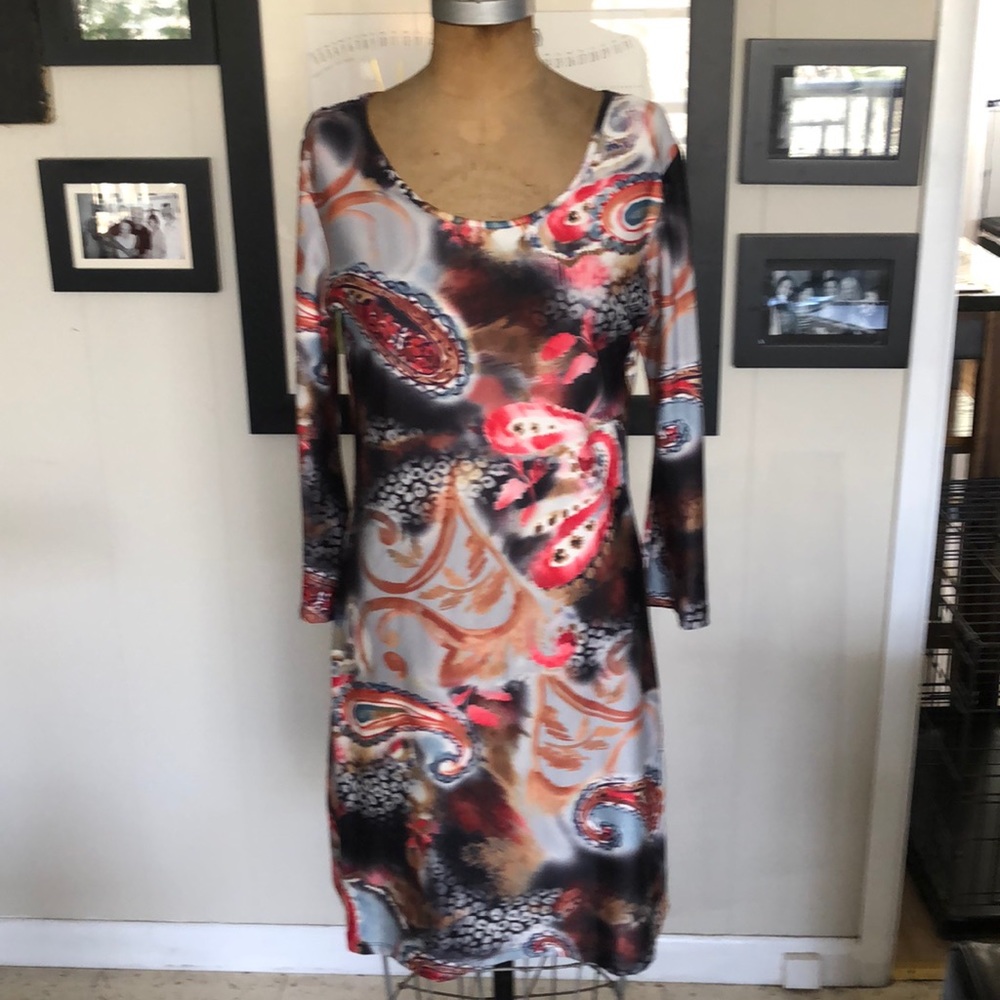 Dress - Picture 2 of 5